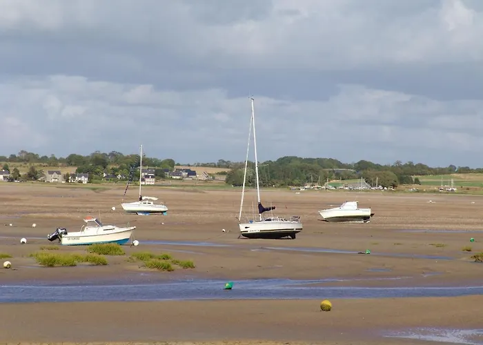 Montmartin: Proche, Piscine Partagée Et Jardin Clos Apartment Montmartin-sur-Mer